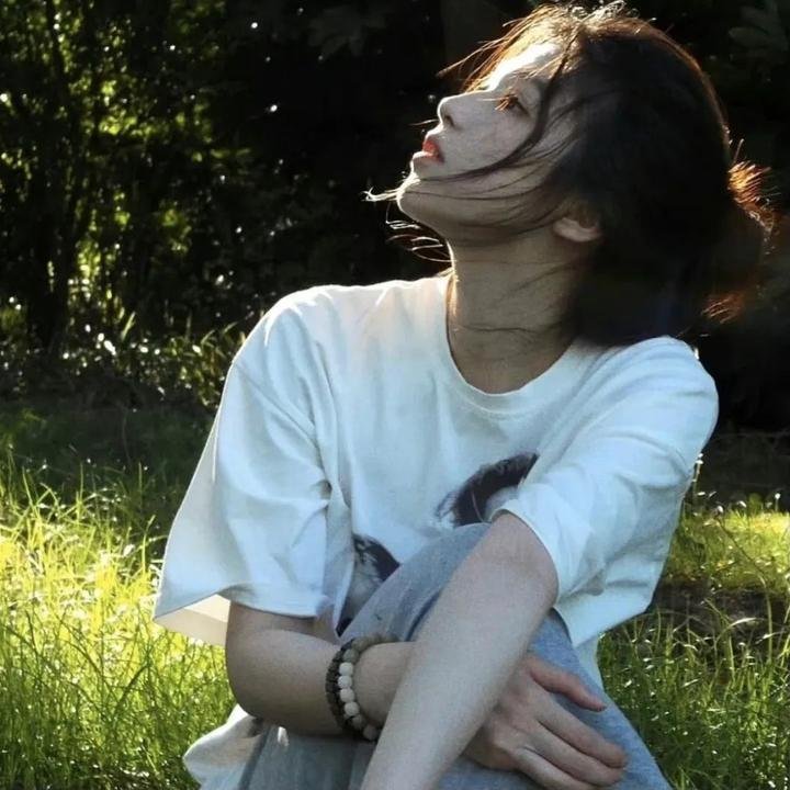 爱在风雨中凋零